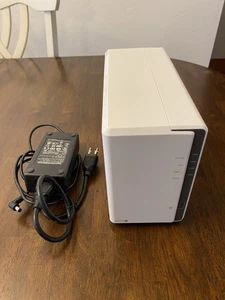 Synology DS213j DiskStation 2-Bay NAS Network Attached Storage-No Disks - Picture 1 of 8
