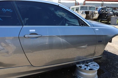 07-13 BMW 328i 335i M3 Coupe Right Front Door Shell 41517200570 OEM Used Foto 1 de 4