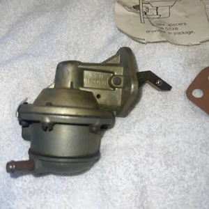 Mopar 1960 - 1968 Dodge Plymouth Dart Valiant 6cyl Fuel Pump NOS - Foto 1 di 15