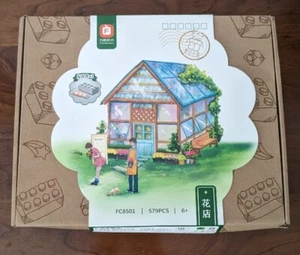 QLT Flower House Building Set, Compatible with Lego Friends House... - Picture 1 of 2