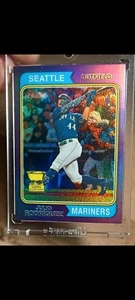 2023 TOPPS HERITAGE #18 JULIO RODRIGUEZ / CHROME PURPLE REFRACTOR / ROOKIE CUP - Bild 1 von 14