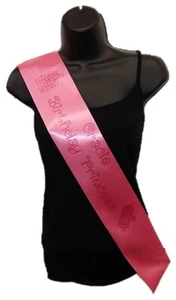 Lo último Rosa Personalizada Cumpleaños Princesa Fiesta Cinta Satinada - Castillo Rosa - Imagen 1 de 1