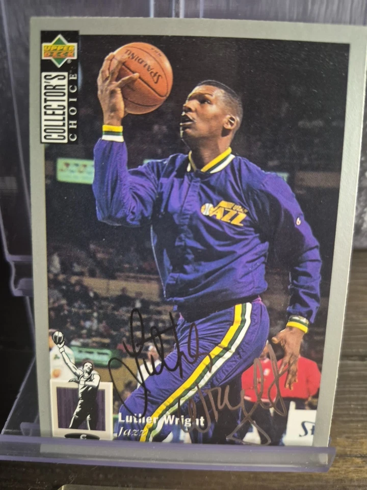 1994-95 Upper Deck Collector's Choice - Luther Wright #57 Silver Foil Signature - Image 1 of 1
