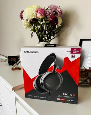 SteelSeries Arctis 3 For Multi Format Gaming Headset Brand New In Box RRP £79.99 - Image 1 of 4