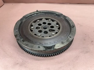 BMW E85 Z4 E46 E60 3.0L M54 Schaltgetriebe Zwilling Mass Schwungrad OEM 99K - Picture 1 of 9