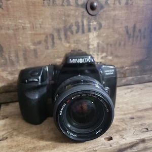 Minolta Camera maxxum 400si with af 28-105 lens NOT TESTED - Picture 1 of 9