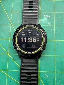 Montre connectée Garmin Enduro - Photo 1 sur 6
