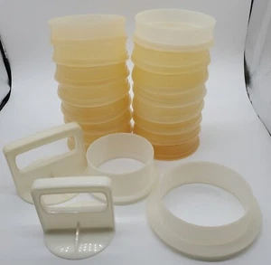 Vintage Tupperware Hamburger Press Lot Of 16 Freezer Keepers 2 Rings 2 Press - Picture 1 of 2