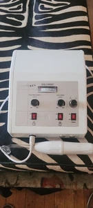 2 In 1 High Frequency Galvanic Facial Machine LF-406 (Pre-Owned) - Picture 1 of 2