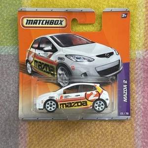 Matchbox Car (2010) - Mazda 2 - White - 23/75 - Picture 1 of 6