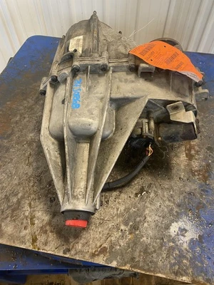 06-08 HUMMER H3 4x4 TRANSFER CASE 197,627 MILES ID FN - Image 1 of 4