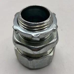 Lot Of 4 T&B LIQUIDTIGHT STEEL INSULATED CONDUIT CONNECTORS 1” STRAIGHT - Picture 1 of 8