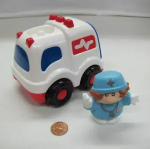 Vintage LITTLE TIKES Chunky PARAMEDIC FIGURE w/ 5 inch STURDY AMBULANCE VEHICLE - Picture 1 of 3