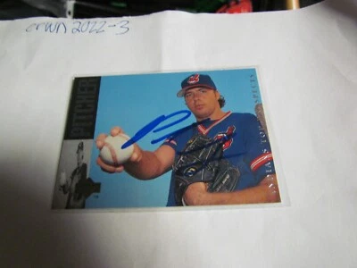 1994 Upper Deck Paul Shuey Signed Baseball Card - Image 1 of 2