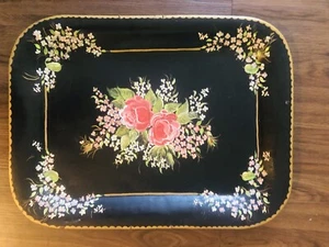 Bandeja metálica Tole vintage extra grande pintada a mano rosas rosas verdes flores - Imagen 1 de 9