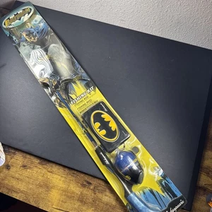 Shakespeare Batman Fishing Kit 2 Piece 5' Spin Cast Fishing Reel With Batman Box - Picture 1 of 4