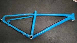 Specialized Pitch Expert 27.5 Frame Size M Mountain Bike - Picture 1 of 7