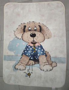 Manta de Colección Cachorro Perro Falta Botón Felpa Gruesa Beige Corazones 40x60 - Imagen 1 de 3