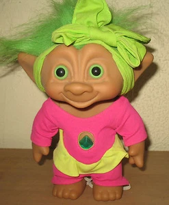 Asso Novità GRANDE 8" Ginnasta Treasure Troll Bambola Capelli Verdi Gemma Verde Ginnastica - Foto 1 di 2