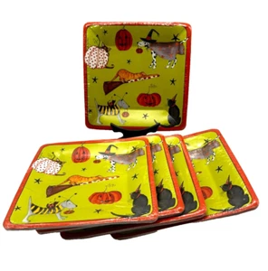 Caspari Critters in Costume Halloween Dessert Paper Plates Cats Dogs Set of 5 - Picture 1 of 4