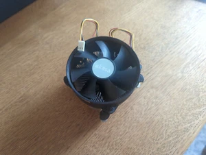 Akasa Genuine Socket 775 Heatsink & Fan Cooler 3-pin 341g - Picture 1 of 6