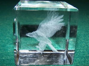 CRYSTAL IMPRESSIONS 3/D EAGLE IN FLIGHT 2" SQUARE W/ BOX Anheuser Busch - Picture 1 of 6