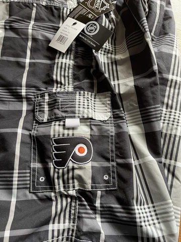 NWT Phila Flyers Men’s Size Large Lined Team Colors  Board Shorts Cover