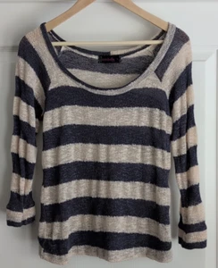 Annabelle USA Blue and Cream Striped Thin Pull Over Sweater Size Large Made USA - Picture 1 of 5