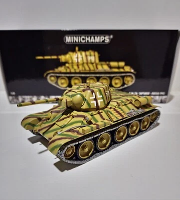 Rare Minichamps T34/76 "Captured" • Russia 1943 | 1:35 Scale model - Image 1 of 4