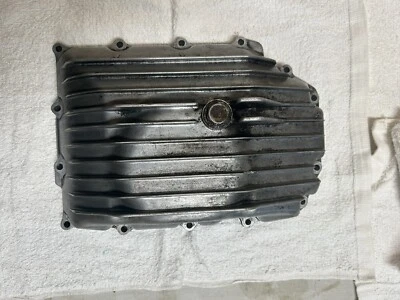 Honda CB750C 1979 CB750L CB750K parte inferior del motor cubierta de cárter de drenaje de aceite Foto 1 de 2