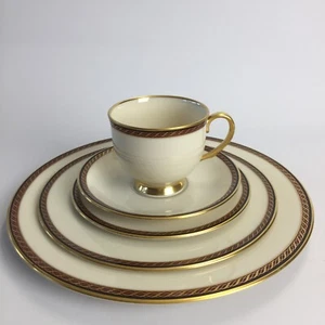 LENOX Presidential Collection Monroe 5 Piece Place Setting - Picture 1 of 3