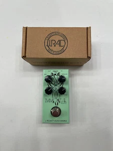 J. Rockett Audio Designs Immortal Echo Delay Mini Guitar Effect Pedal + Box - Picture 1 of 7