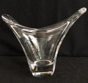 Vintage Daum Clear Crystal Curvilinear Glass Vase, Cross of Lorraine, Signed. - Picture 1 of 10