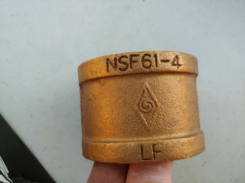 Nuevo acoplador de tubería LF sin plomo de latón de 2" Foto 1 de 1