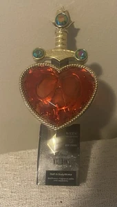NWT Bath & Body Works Evil Queen Pierced Heart Nightlight Wallflowers Fragrance - Picture 1 of 4