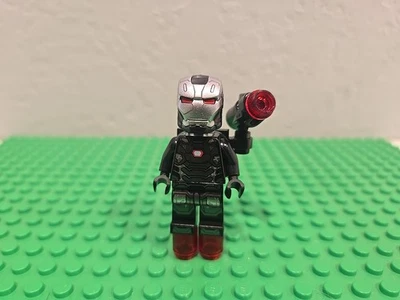 Lego Marvel Super Heroes War Machine Minifigure 76051 - Image 1 of 4