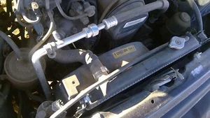 1996 Geo Tracker Radiator Cooling Fan Shroud Oem Plastic Housing 1.6l - Picture 1 of 8