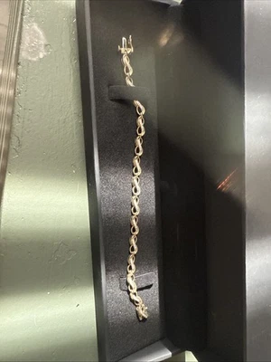 Pulseira em ouro 10K 1/3 CT TW Milt-Diamond Teardrop Frame - Imagem 1 de 4