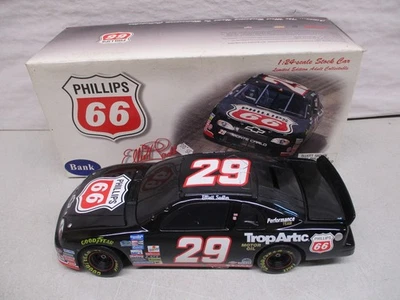 1997 Action Elliott Sadler Phillip's 66 BWB 1/24 - Image 1 of 3