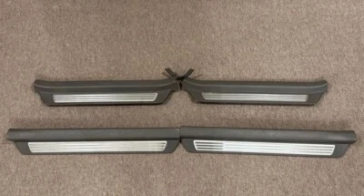 JDM 1996-2004 Acura 3.5RL Honda Access Legend KA9 alféizares de puerta de metal placas de desgaste Foto 1 de 4