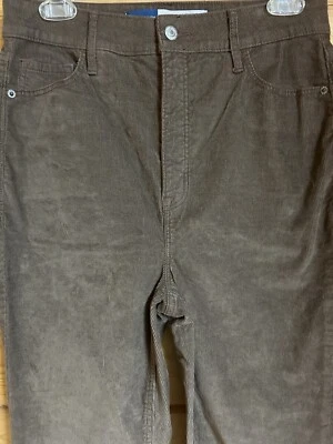 Women’s High Rise Corduroy Old Navy Pants Taupe Flare Size 8 Pockets Small Weld - Image 1 of 4