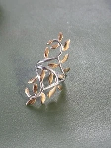 Sterling Silver Swirling Leaves Leaf ring, size 8, 2" long - Picture 1 of 2