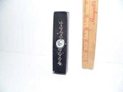 Reloj Disney Mickey Mouse MCK313 Damas 23MM 7.75" Batería Nueva Tono Plateado Q Foto 1 de 4