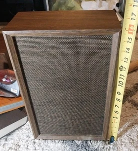 VINTAGE Soundesign Speaker Model 613 6.5" Full Range 8 Ohm Tested Works! - Picture 1 of 4
