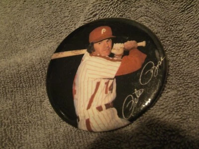 PETE ROSE, PHILADELPHIA PHILLIES BUTTON! VINTAGE COLLECTIBLE,VERY RARE! - Image 1 of 2
