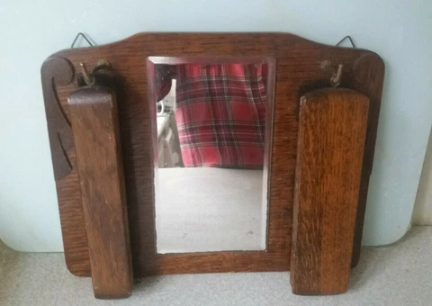 VINTAGE / RETRO WOODEN HALL MIRROR & BRUSH SET- 10 X 9 INCHES Cover