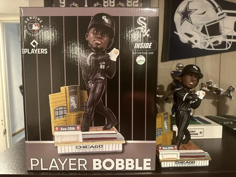 New With Box Luis Robert Jr. City Connect Chicago White Sox FOCO Bobblehead Cover