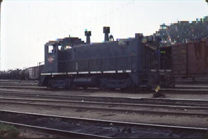 Missouri Pacific EMD SW1200 Original Kodachrome Kodak slide - Picture 1 of 1