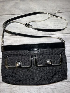 VERA BRADLEY CROSSBODY PURSE BAG "CLASSIC BLACK" QUILTED W/PATENT TRIM - Picture 1 of 3