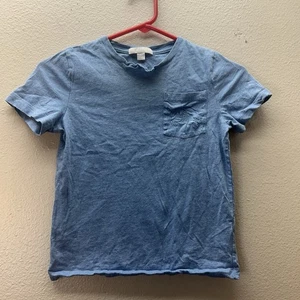 BURBERRY KIDS Blue London England Kids T-Shirt Size 8 Pocket Embroidered Flawed* - Picture 1 of 7